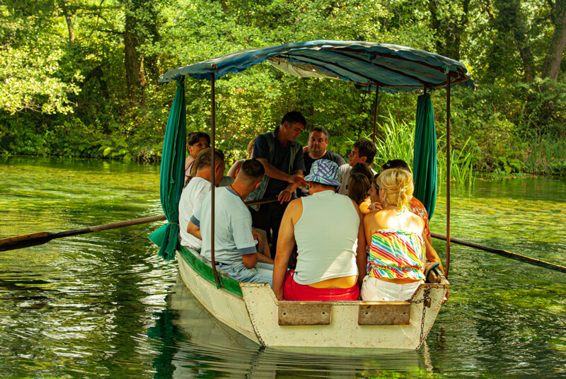 Bootstour über den Wasserquellem des Drim